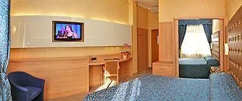 מלון Vela D'oro Dependence 2*